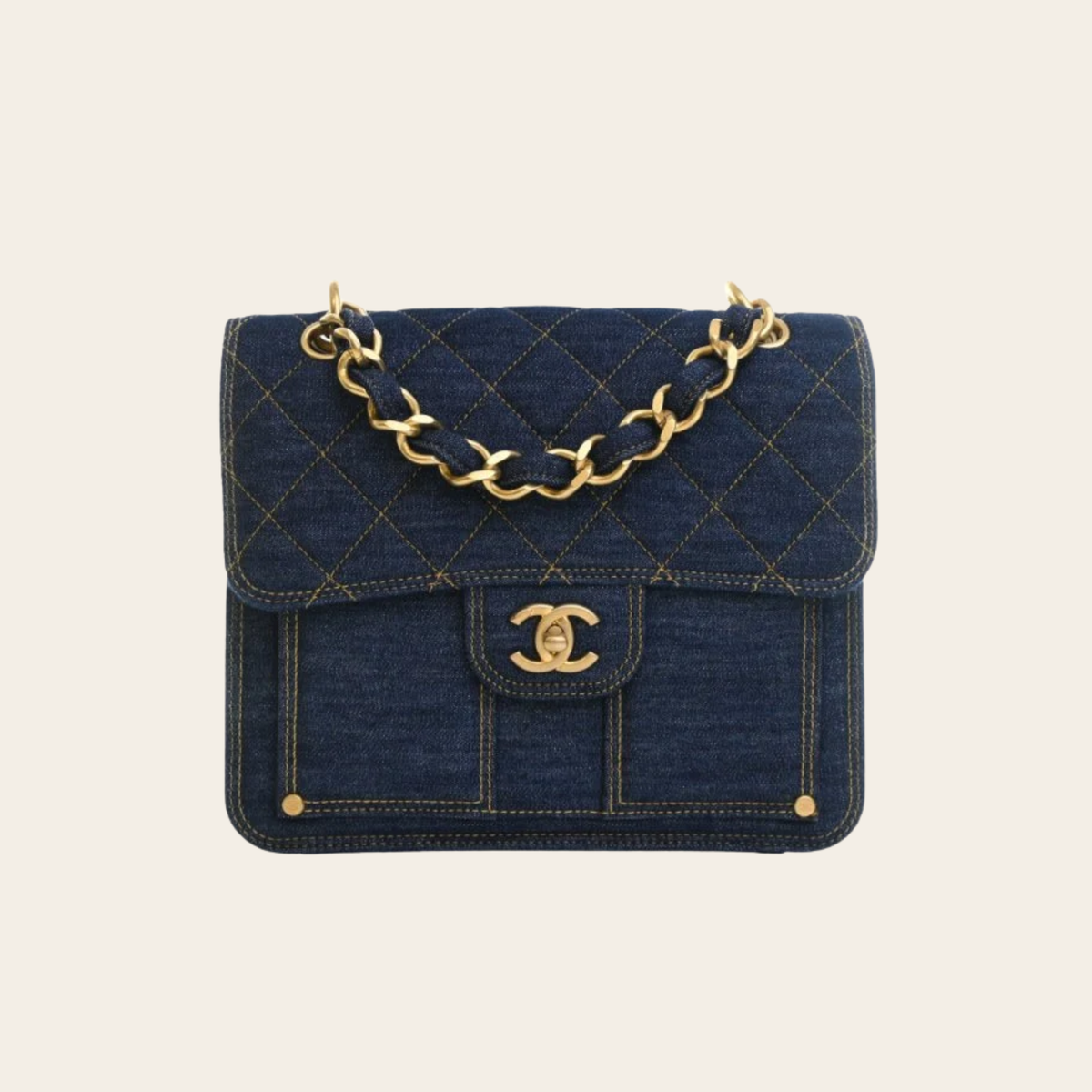 CHANEL — Sac à dos Double You en denim matelassé bleu