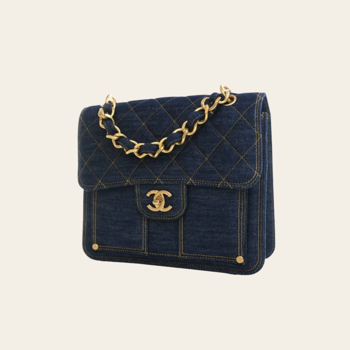 CHANEL — Sac à dos Double You en denim matelassé bleu