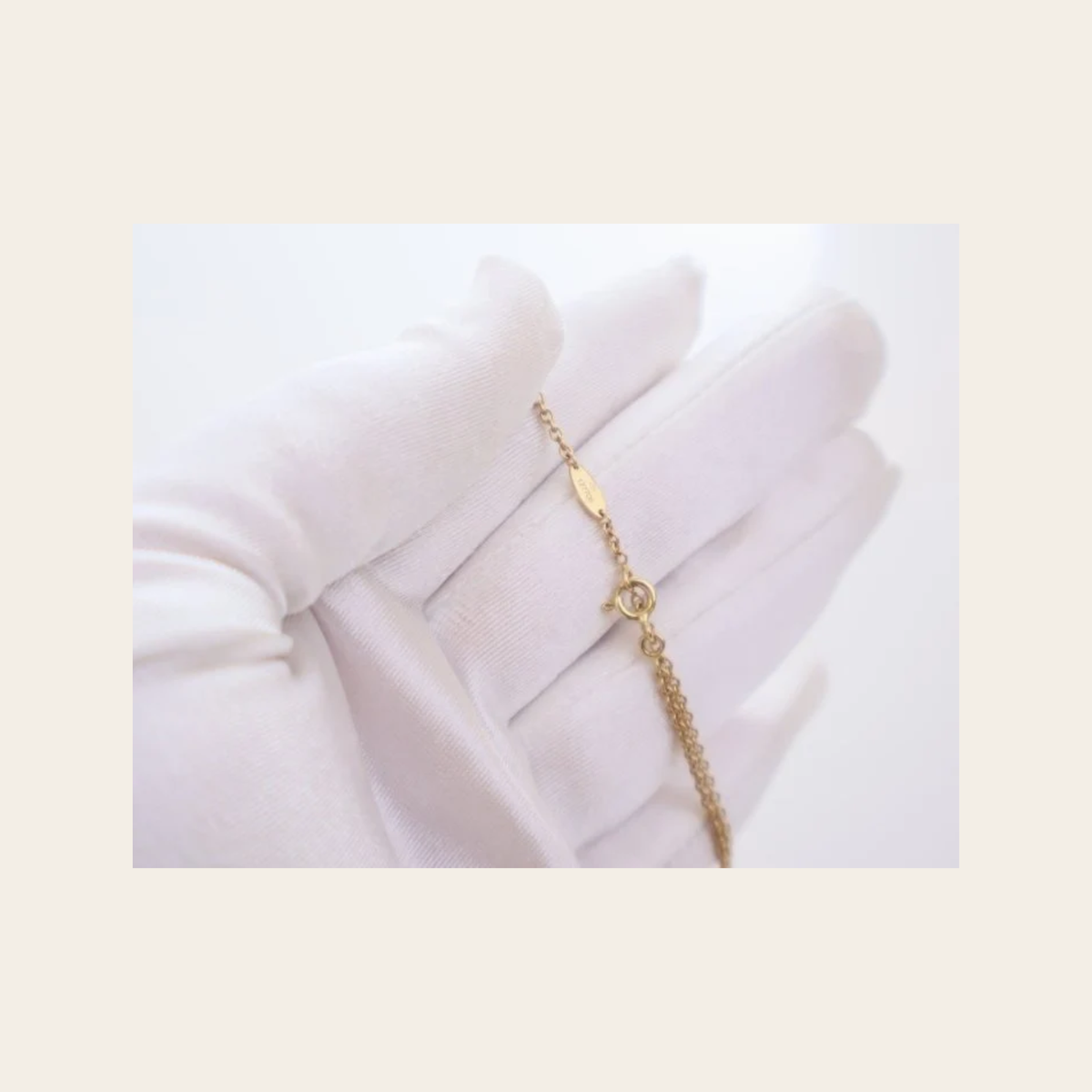 CHRISTIAN DIOR — Collier médaillon Medium Rose des Vents en or jaune, malachite et diamant