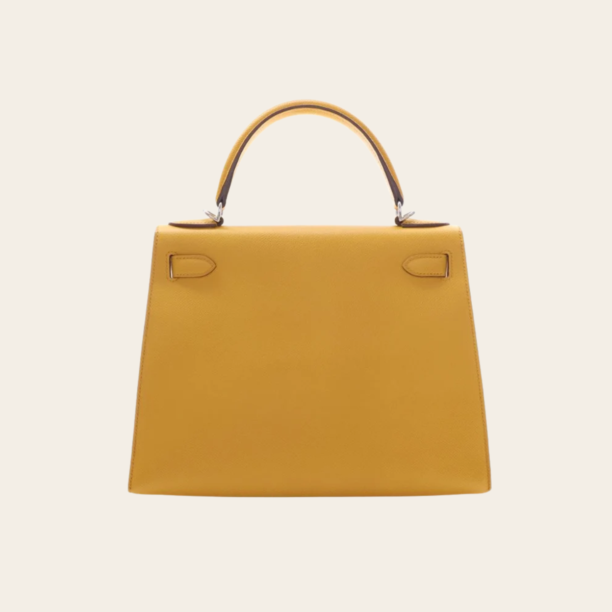 HERMÈS — Kelly 28 Sellier en cuir Epsom Jaune Ambre, quincaillerie palladiée
