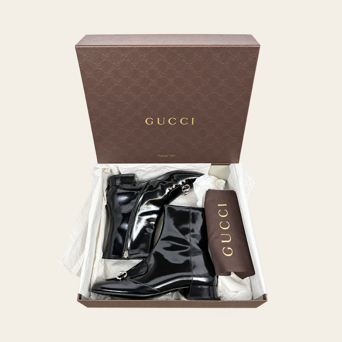 GUCCI — Bottines  Lillian Horsebit en cuir verni noir, taille 37 IT