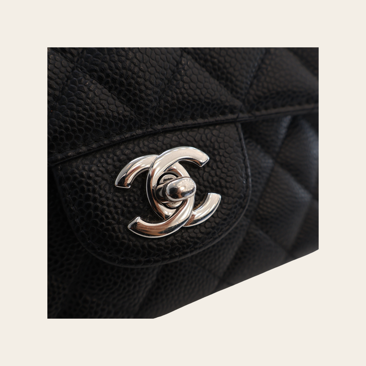 CHANEL – Medium Classic Double Flap Bag