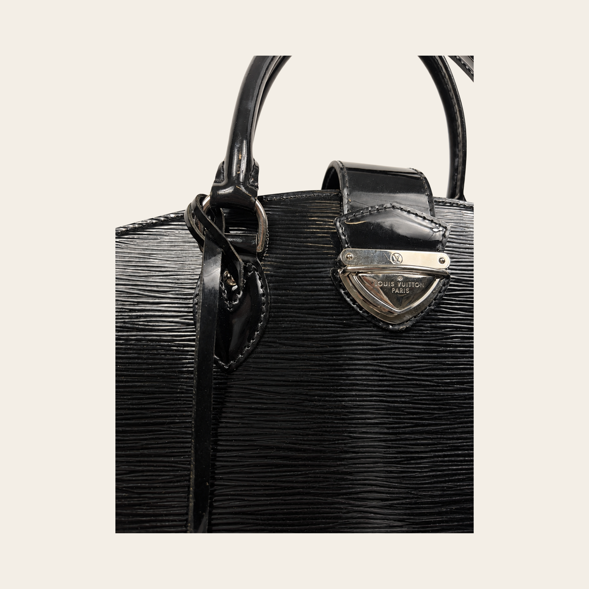 LOUIS VUITTON — Sac Pont-Neuf GM en cuir Épi Electric noir