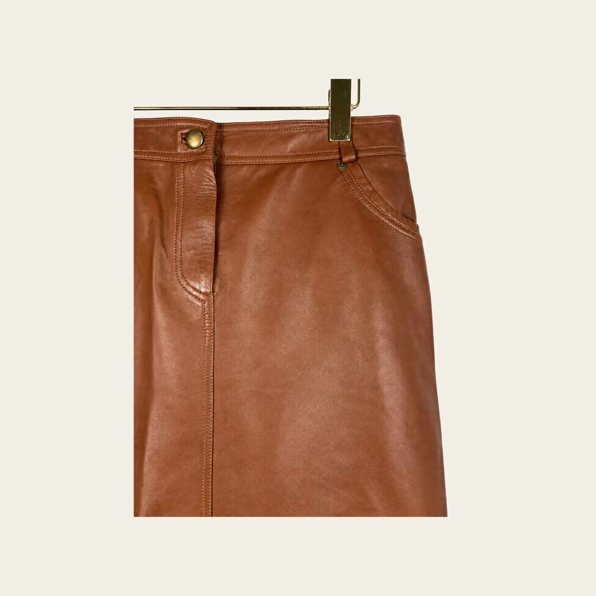 VALENTINO — Jupe vintage en cuir d’agneau cognac, taille M