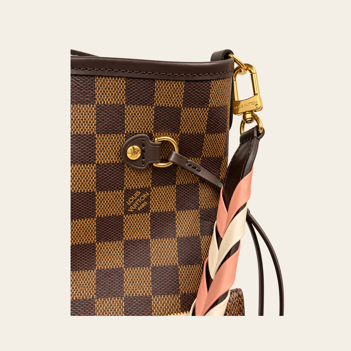 LOUIS VUITTON — Neverfull MM Braided en Damier Ébène, doublure rose