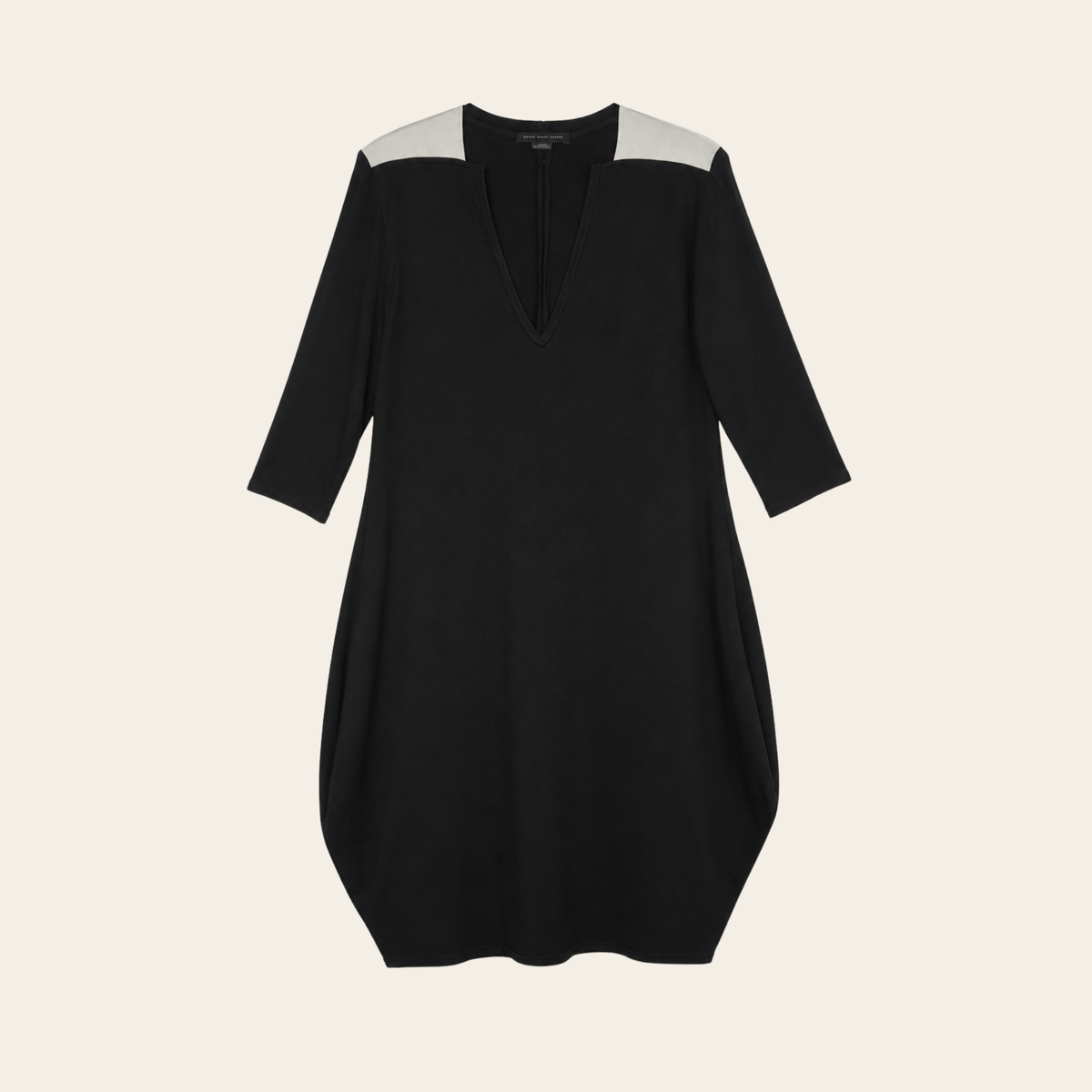 Marie Saint Pierre – Robe cocon en jersey à col V et empiècements contrastants – Noir & ivoire – Taille 4 (L)