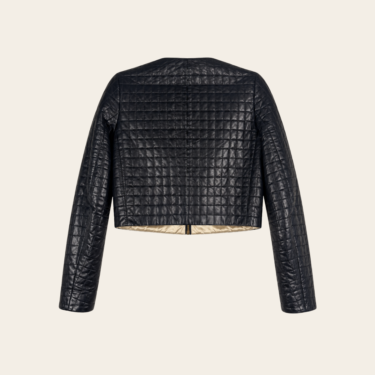 PRADA MILANO — Veste courte matelassée en cuir d’agneau noir, taille 40 IT