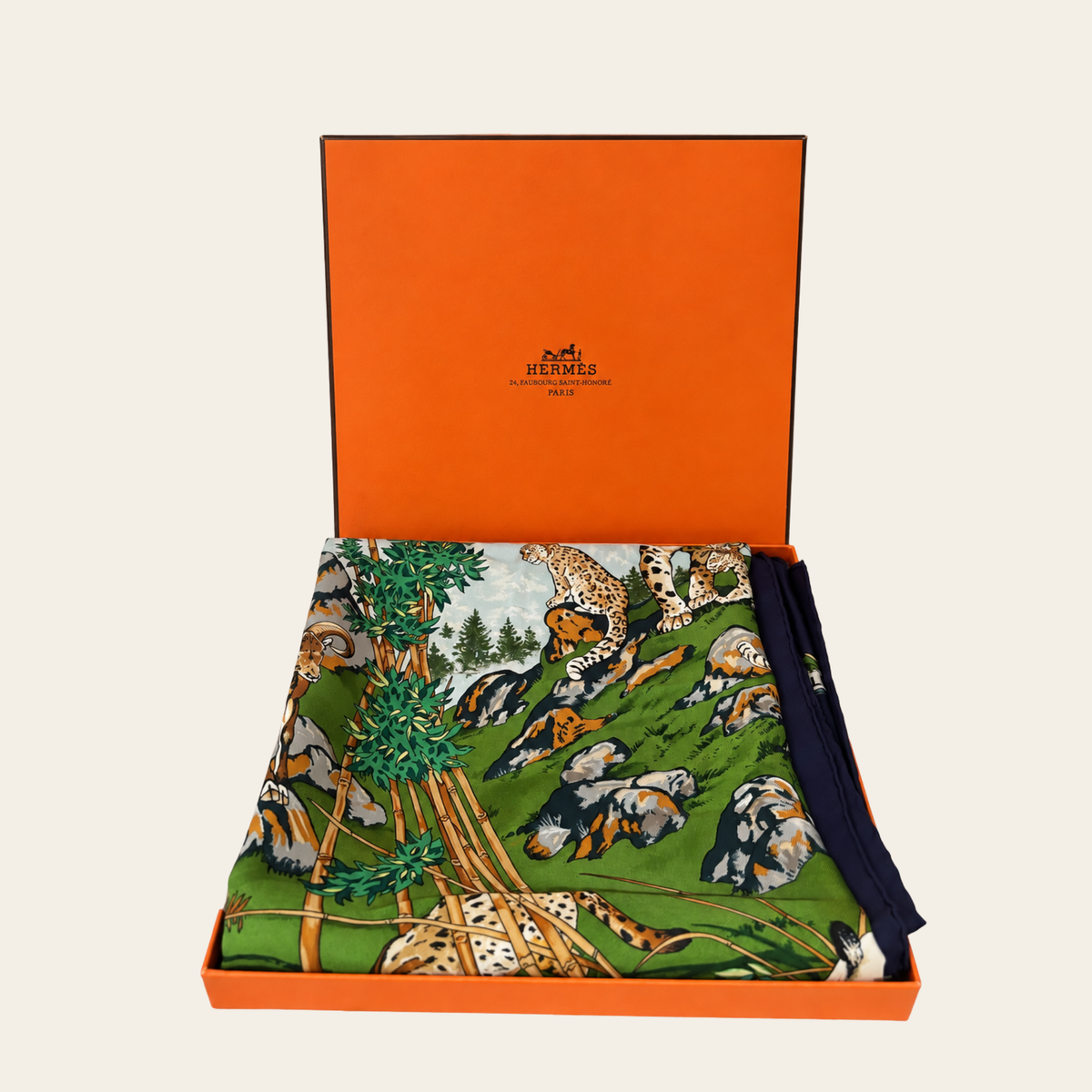 HERMÈS — Carré 90 « Sichuan » par Robert Dallet, pièce de collection