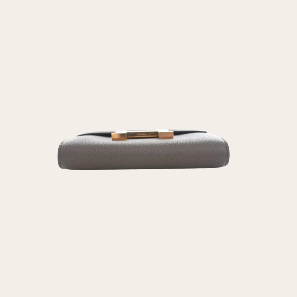 HERMÈS – Portefeuille Constance Compact en cuir Epsom Étoupe, Taille Compacte