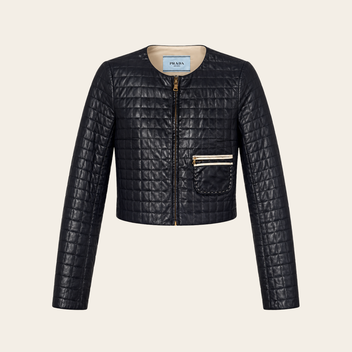 PRADA MILANO — Veste courte matelassée en cuir d’agneau noir, taille 40 IT