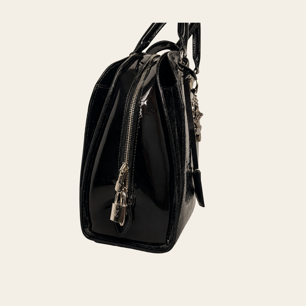 LOUIS VUITTON — Sac Pont-Neuf GM en cuir Épi Electric noir