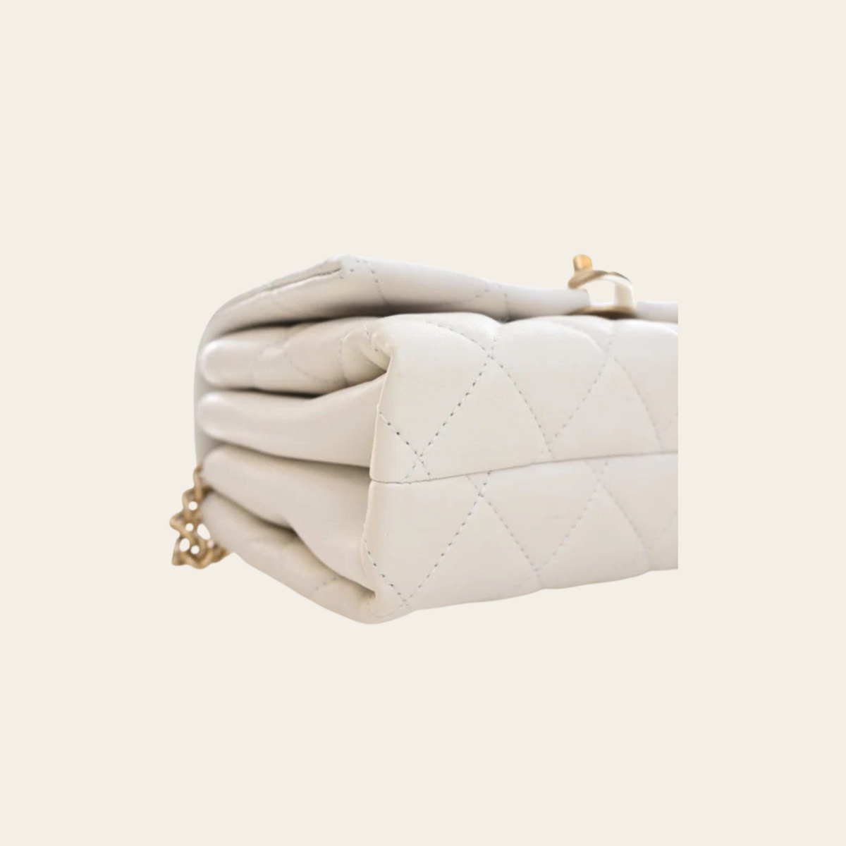 CHANEL – Mini Sac à Rabat Accordion Pearl CC en Agneau Blanc