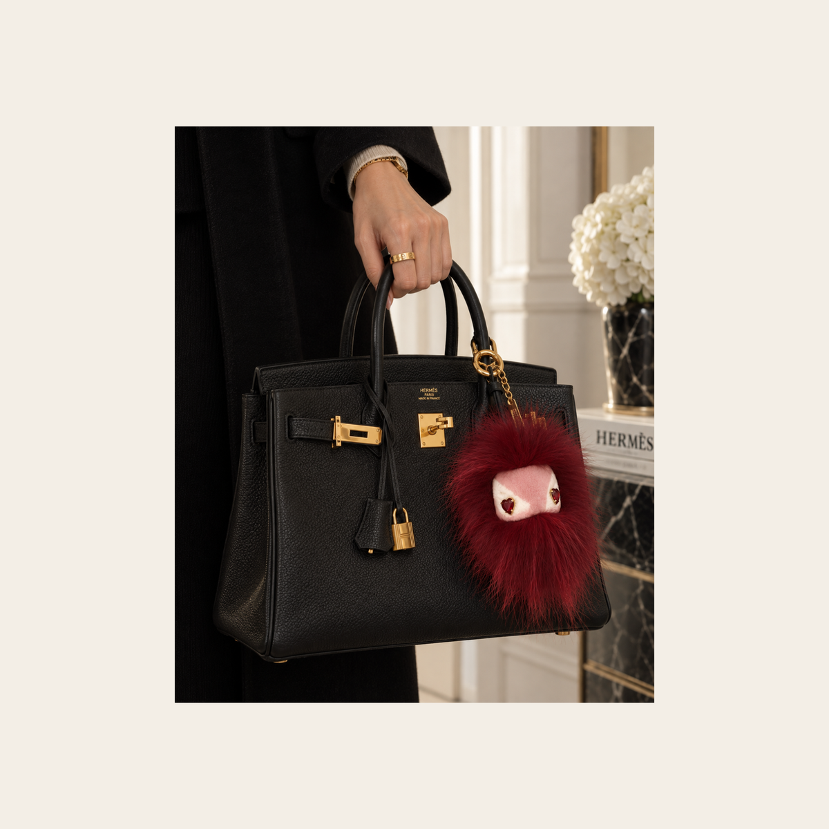FENDI – Charm de sac Bag Bugs / Monster en fourrure de vison & chèvre à yeux cristaux – Bordeaux, rose & doré