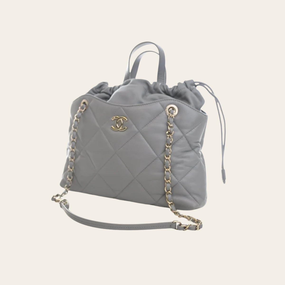 Chanel Sac Seau Drawstring Medium en Agneau Matelassé Gris