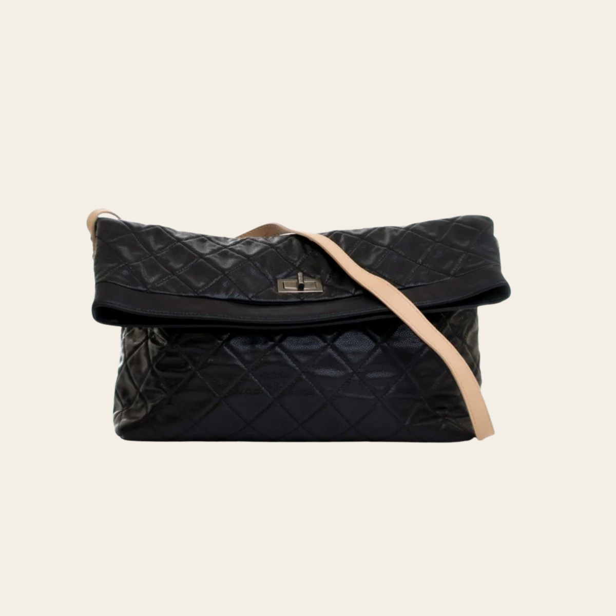 CHANEL – Sac Messenger Reissue en Cuir Caviar Noir, Grand Modèle