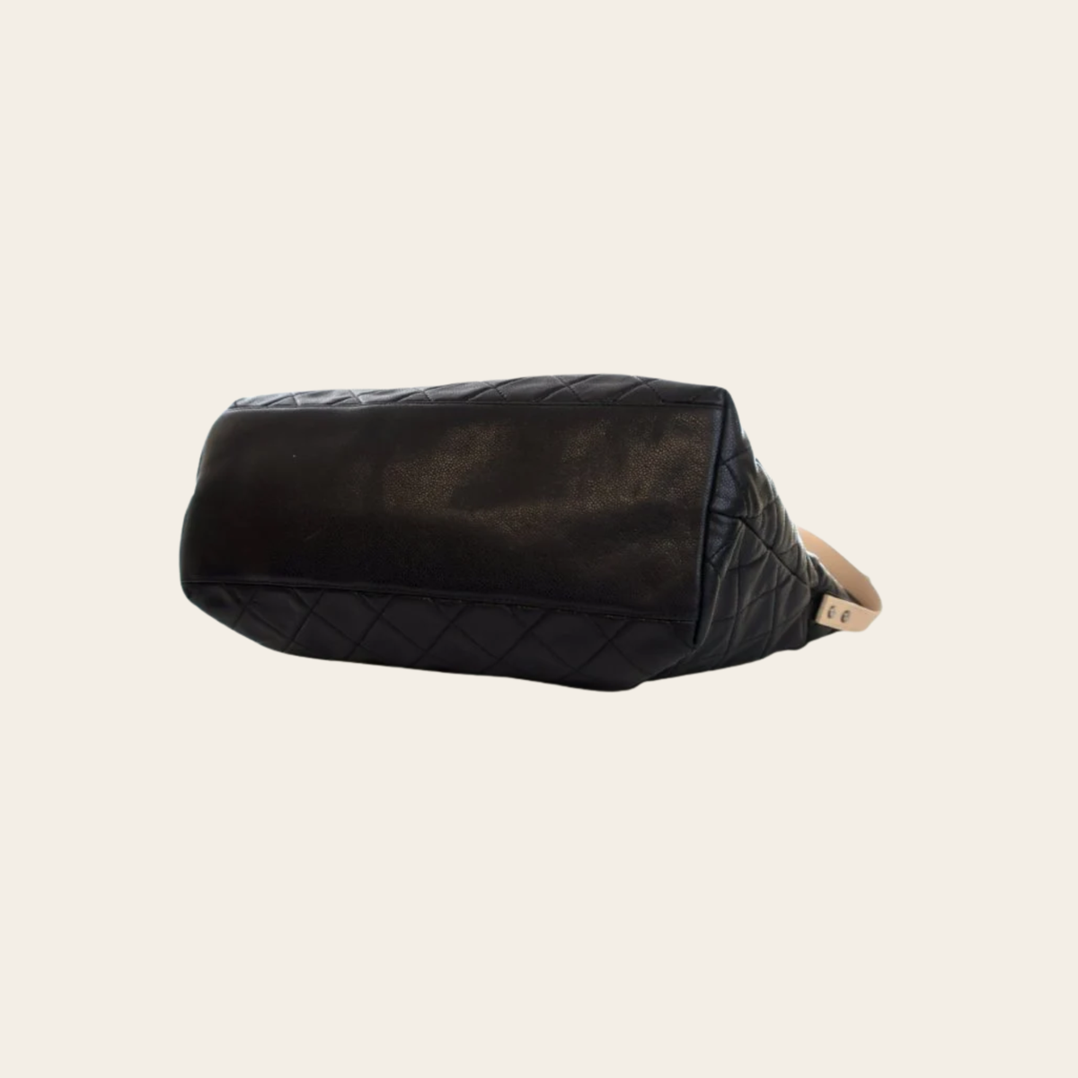 CHANEL – Sac Messenger Reissue en Cuir Caviar Noir, Grand Modèle