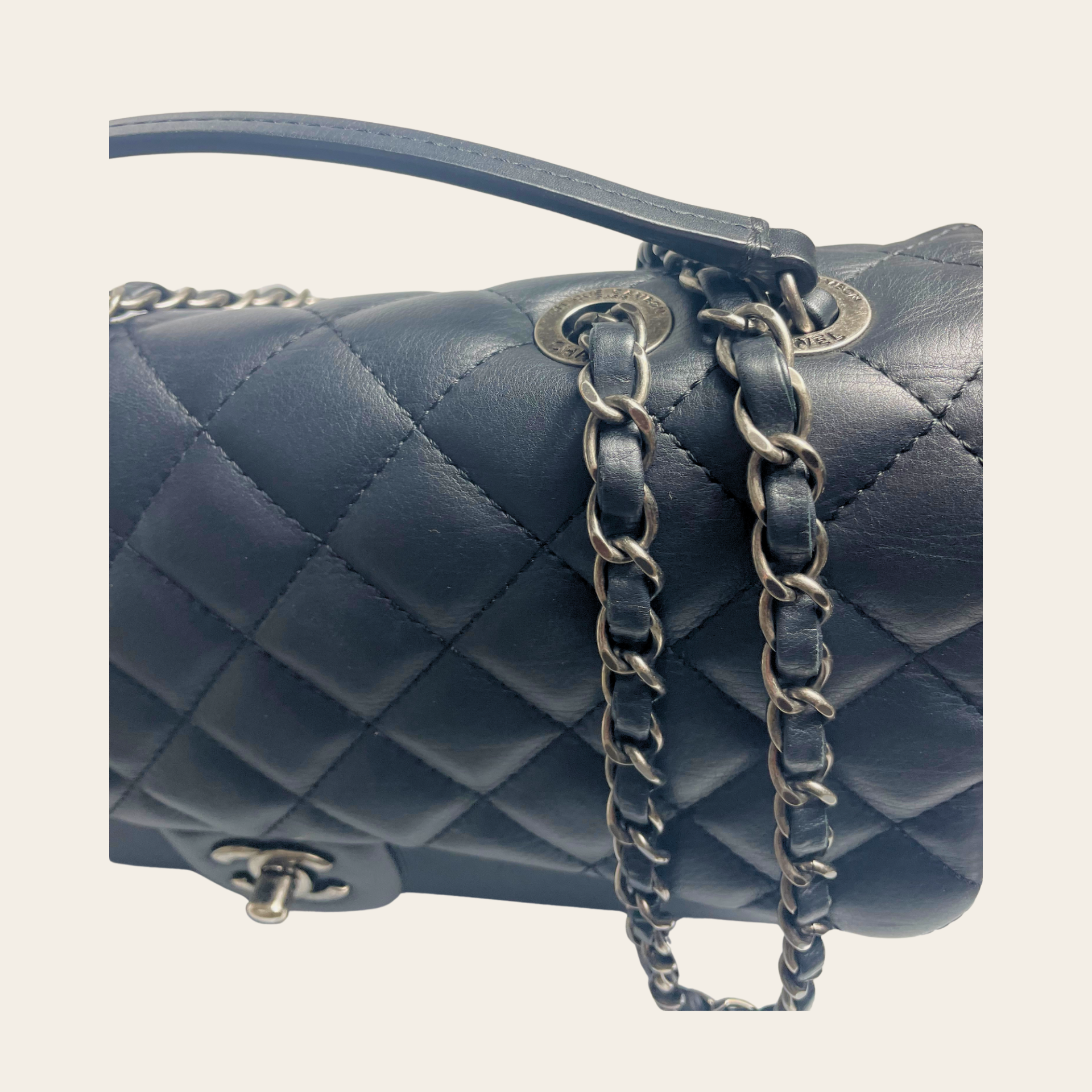 Chanel Jumbo Single Flap